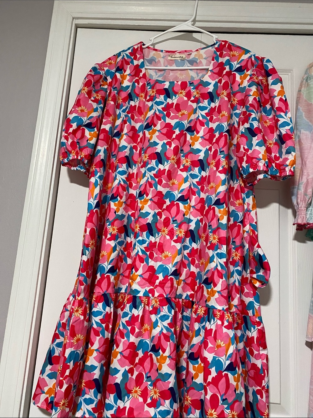 Floral Puff-Sleeve Midi Dress in Pink